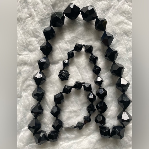Miriam Haskell Vintage Black Triangle Bead Necklace Signed - Picture 1 of 10